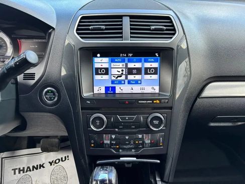 Used 2018 Ford Explorer XLT w/ Equipment Group 202A AWD/4WD image 24