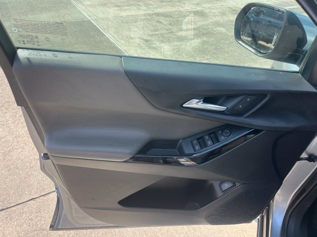 Used 2025 Chevrolet Equinox LT w/ Convenience Package II FWD image 12