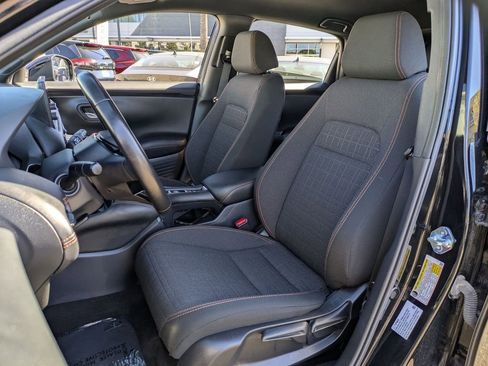 Used 2025 Honda HR-V Sport image 23
