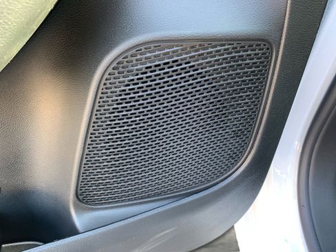 New 2026 Chrysler Pacifica Select image 27