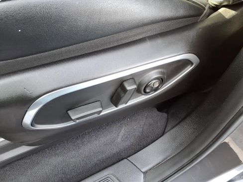 Used 2024 Jeep Wagoneer Series II w/ Flexible Seating Group image 16