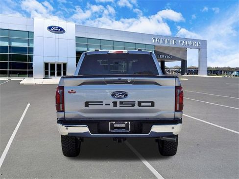 Used 2025 Ford F150 Lariat w/ Equipment Group 501A Mid image 3