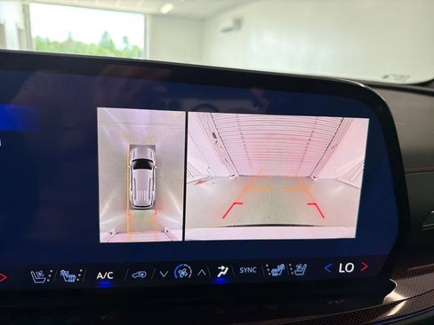 New 2026 Chevrolet Traverse RS w/ LPO, Floor Liner Package FWD image 19