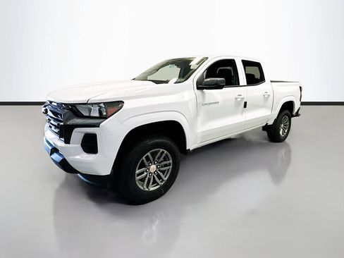 New 2026 Chevrolet Colorado LT image 2