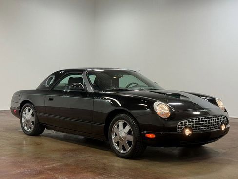Used 2002 Ford Thunderbird image 4