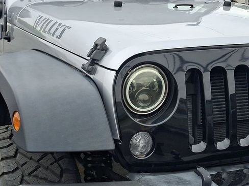 Used 2015 Jeep Wrangler Sport AWD/4WD image 9