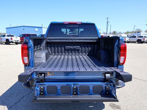 New 2026 GMC Sierra 1500 Elevation image 5