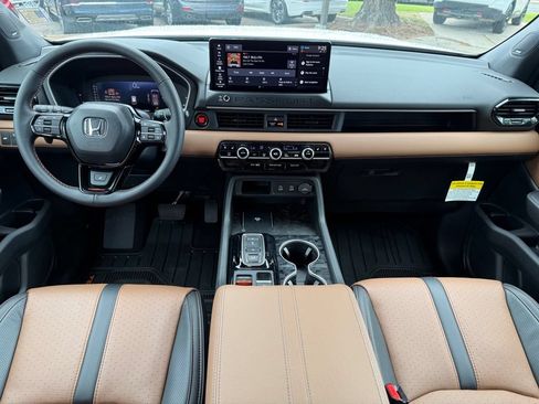 Certified 2026 Honda Passport TrailSport Elite image 18