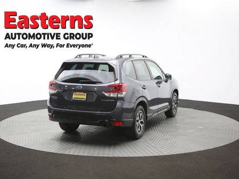 Used 2023 Subaru Forester Premium AWD/4WD image 44