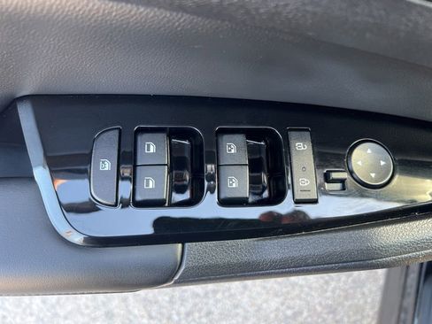 Used 2023 Kia Sportage EX image 47