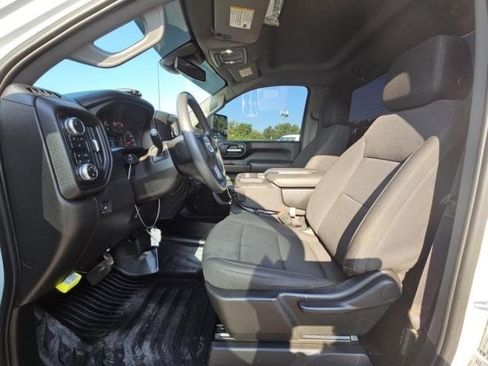 Used 2024 GMC Sierra 3500 Pro image 3