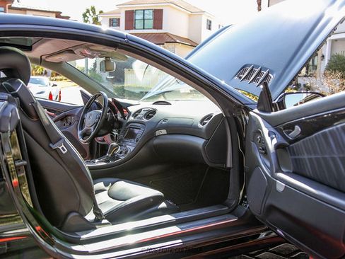 Used 2008 Mercedes-Benz SL 600 image 32