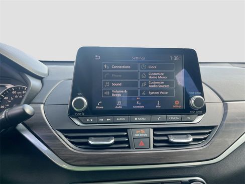 Certified 2024 Nissan Altima 2.5 SV image 12