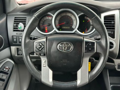 Used 2015 Toyota Tacoma Pickup 4D 5 ft w/ TRD Sport Package image 17