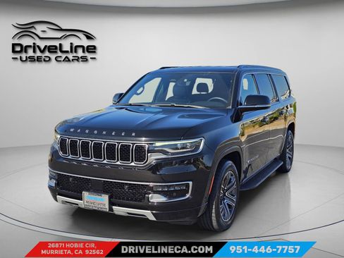 Used 2024 Jeep Wagoneer L Series II w/ Flexible Seating Group AWD/4WD image 5