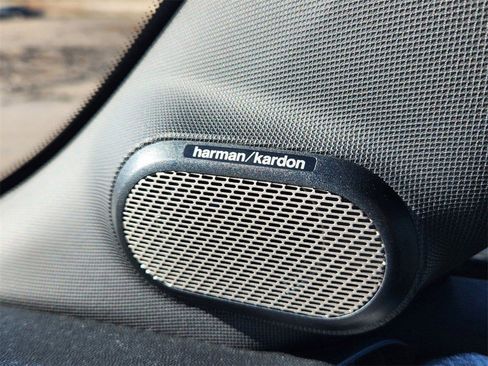 Used 2025 MINI Cooper 2-Door Hardtop image 31