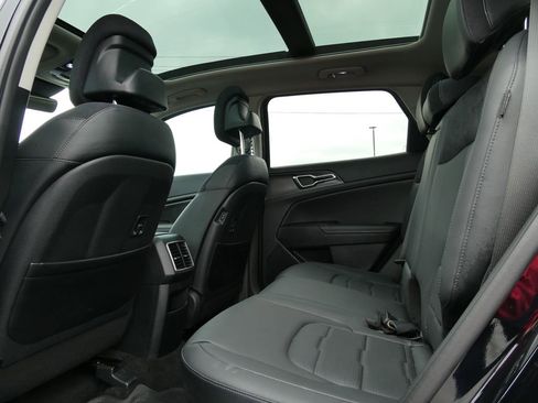Used 2026 Kia Sportage SX FWD image 19