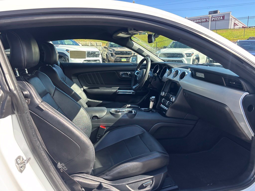 Used 2016 Ford Mustang GT Premium w/ Equipment Group 401A RWD image 11