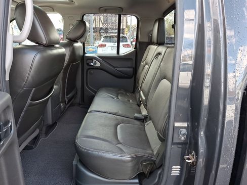 Used 2015 Nissan Frontier PRO-4X w/ Pro-4x Luxury Package image 11