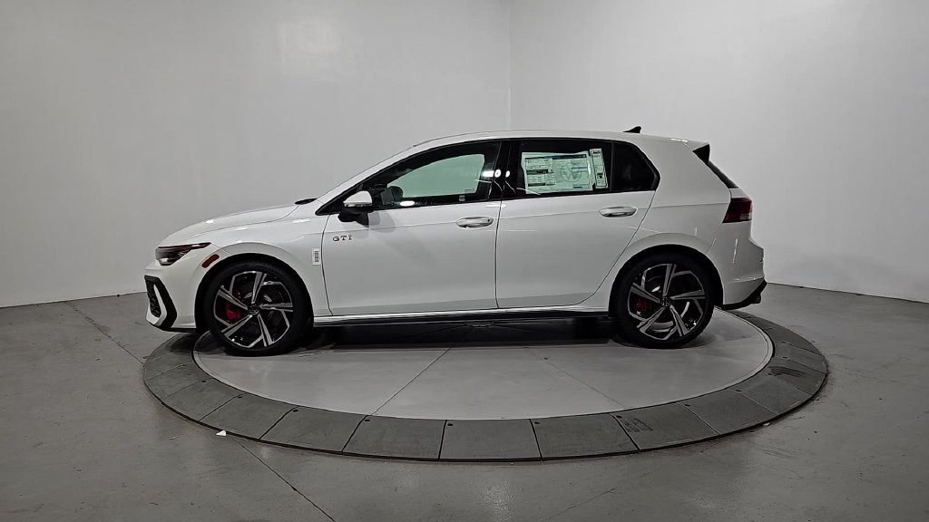 New 2026 Volkswagen GTI SE FWD image 2