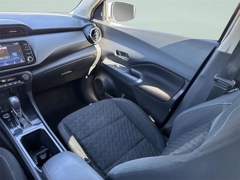 Certified 2021 Nissan Kicks SV image 27