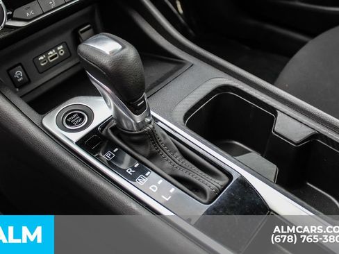 Used 2024 Nissan Sentra SV FWD image 36