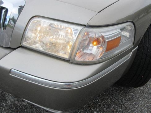 Used 2006 Mercury Grand Marquis LS RWD image 40