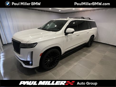 Used 2023 Cadillac Escalade ESV Sport Platinum AWD/4WD image 1