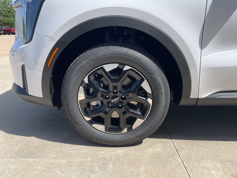 New 2026 Kia Sorento S AWD/4WD image 16