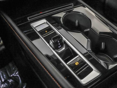 Used 2024 Volkswagen Atlas Peak Edition SEL image 35