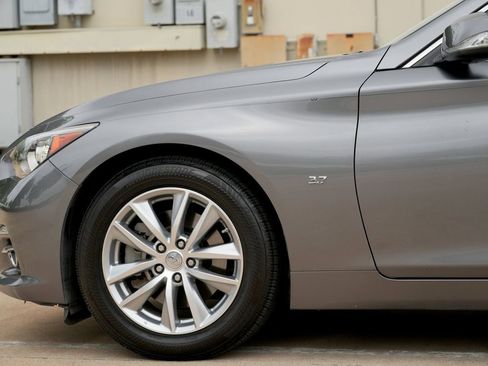 Used 2015 INFINITI Q50 Premium w/ Navigation Package RWD image 23