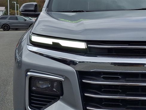Certified 2025 Chevrolet Traverse LT AWD/4WD image 9