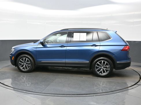 Used 2020 Volkswagen Tiguan SE image 3