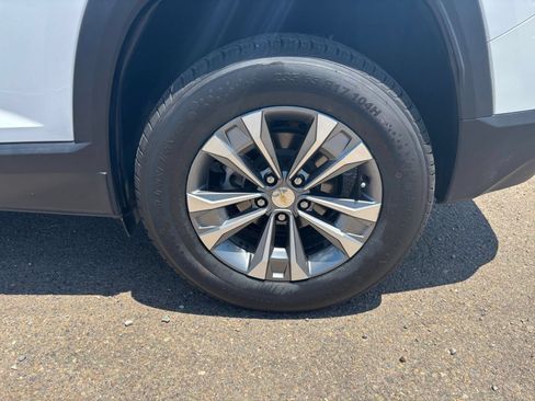 Used 2025 Chevrolet Equinox LT FWD image 25