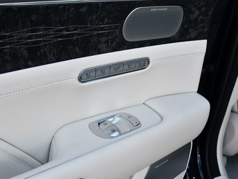 Used 2023 Genesis G90 3.5T AWD/4WD image 34