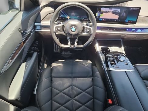Used 2023 BMW 740i RWD image 15