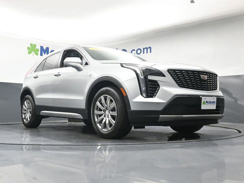 Used 2020 Cadillac XT4 Premium Luxury w/ Cold Weather Package AWD/4WD image 24