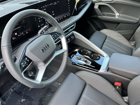 New 2025 Audi Q5 Premium Plus image 9