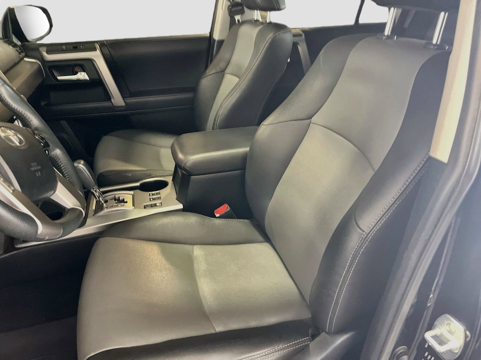 Used 2021 Toyota 4Runner SR5 Premium w/ Moonroof Package RWD image 20