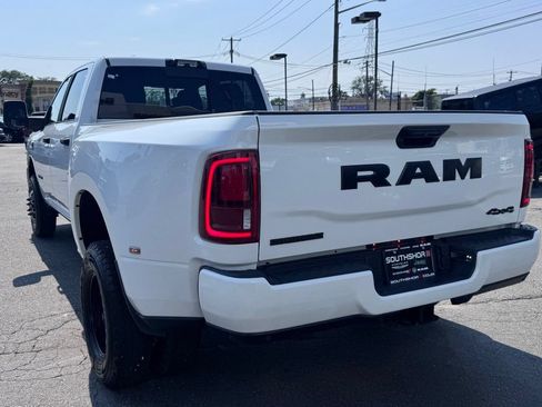 Used 2025 RAM 3500 Big Horn AWD/4WD image 5