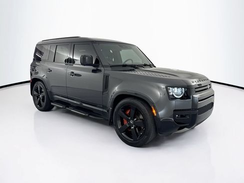 Used 2024 Land Rover Defender 110 X AWD/4WD image 3