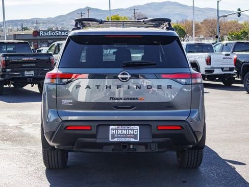Used 2023 Nissan Pathfinder Rock Creek AWD/4WD image 4