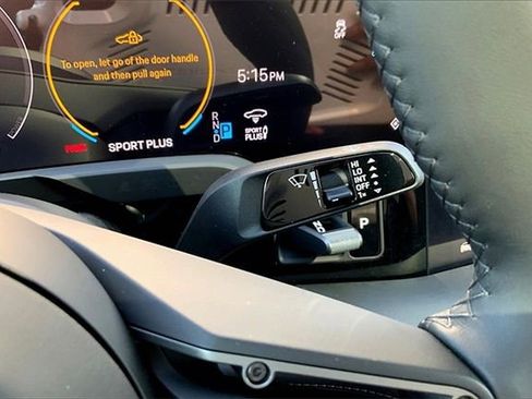 New 2025 Porsche Taycan image 36