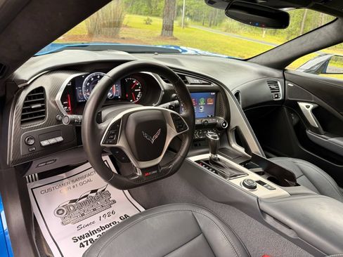 Used 2015 Chevrolet Corvette Z06 RWD image 17