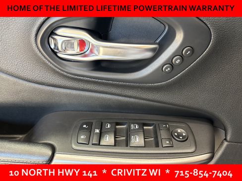 Used 2020 Jeep Cherokee Limited FWD image 11