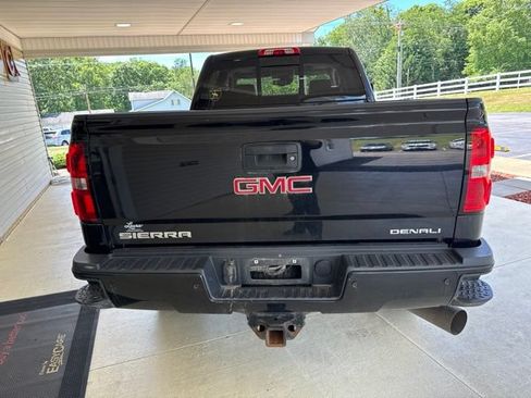 Used 2016 GMC Sierra 2500 Denali w/ Duramax Plus Package AWD/4WD image 5