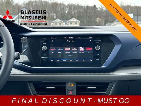 Used 2023 Volkswagen Taos SE image 26