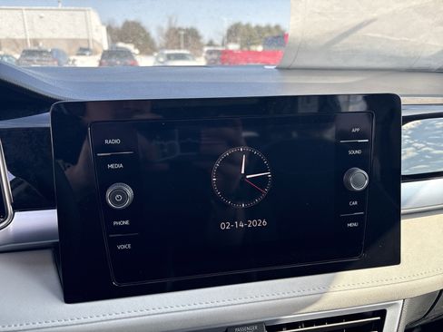 New 2026 Volkswagen Taos SE image 20