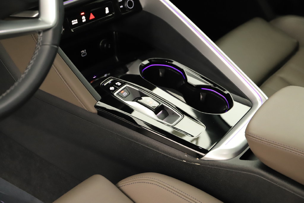 Certified 2025 Audi Q5 Prestige AWD/4WD image 17