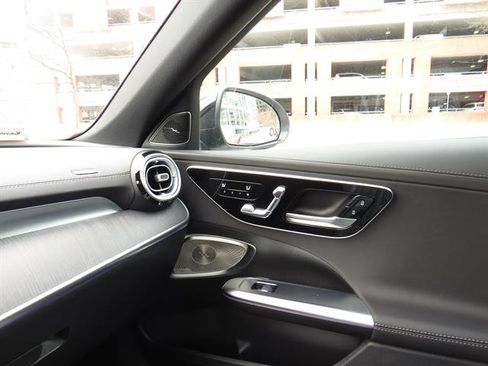 Used 2025 Mercedes-Benz C 300 4MATIC Sedan image 16